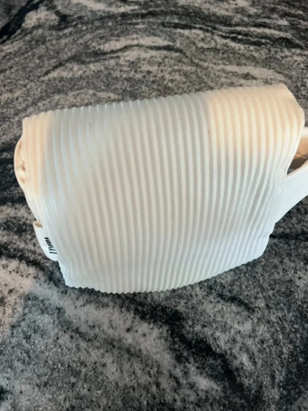 LIYOSCA White Ribbed Bag textured design touch of elegance‎ small cosmetic pouch